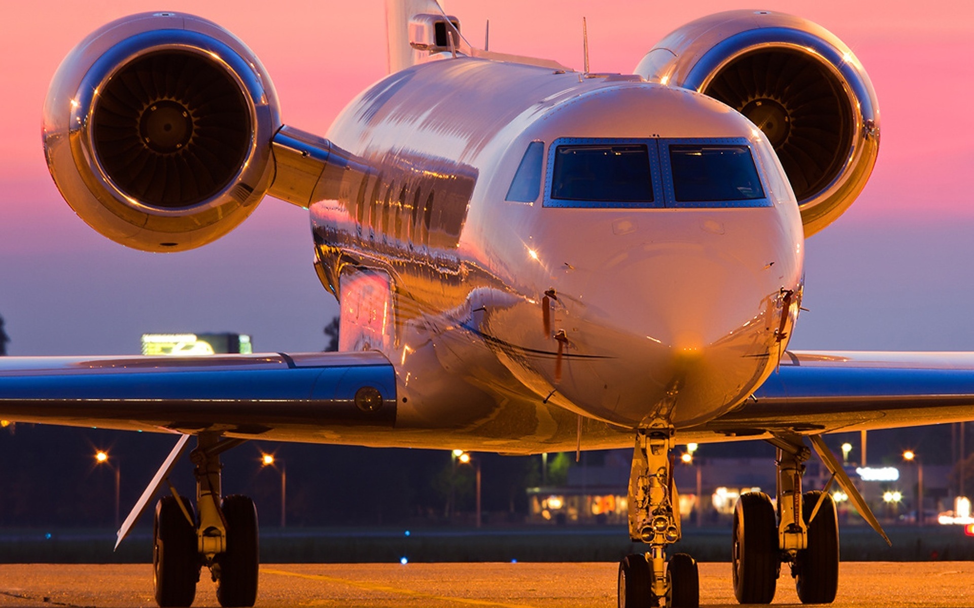 Corporate jet aircraft management